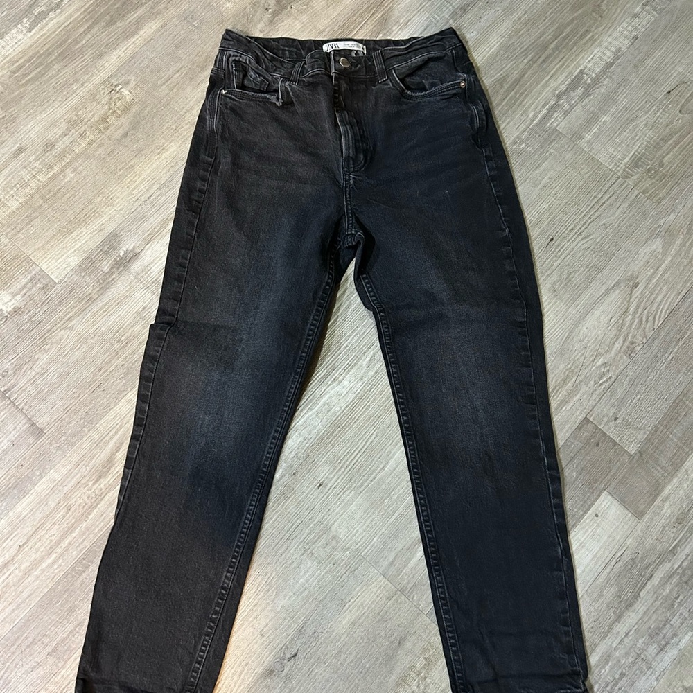 Zara Straight Black Denim Jeans